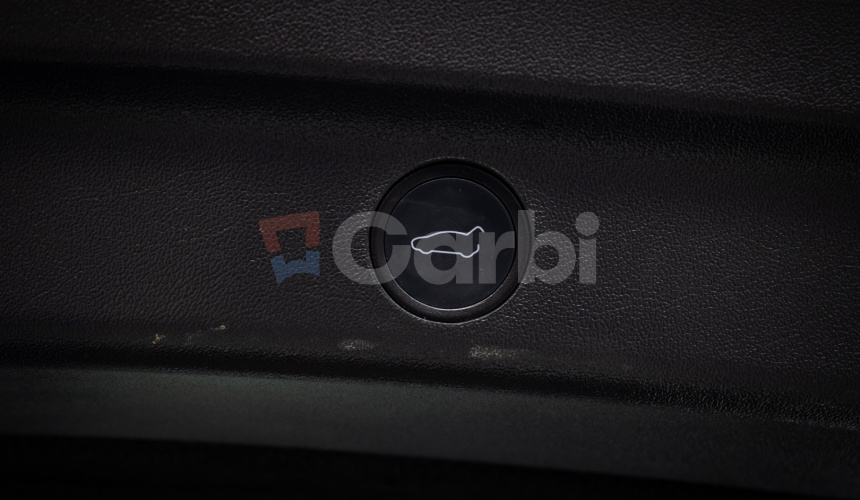 Tesla Model Y Long Range Ryzen, R20, SOH 92%, nelakované, Matrix, 4x dvojité sklá, DPH