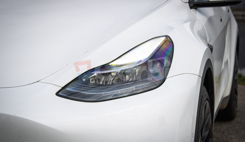 Tesla Model Y Long Range Ryzen, R20, SOH 92%, nelakované, Matrix, 4x dvojité sklá, DPH