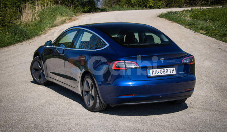 Tesla Model 3 Long Range 75 kWh, Premium Audio, 4x4, ťažné zariadenie, odpočet DPH