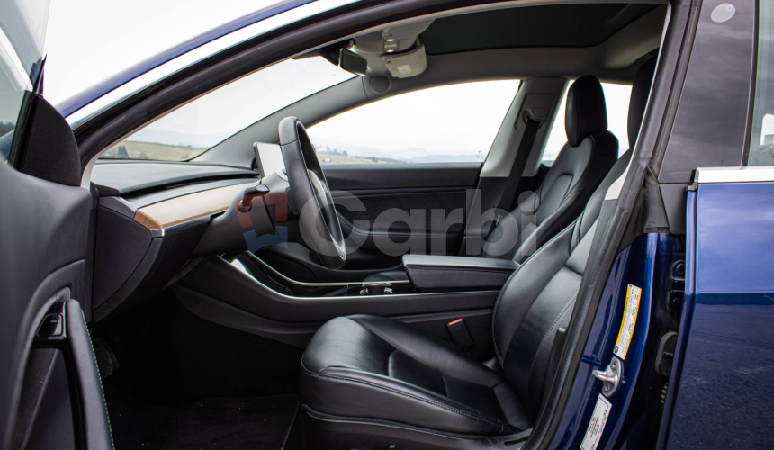 Tesla Model 3 Long Range 75 kWh, Premium Audio, 4x4, ťažné zariadenie, odpočet DPH