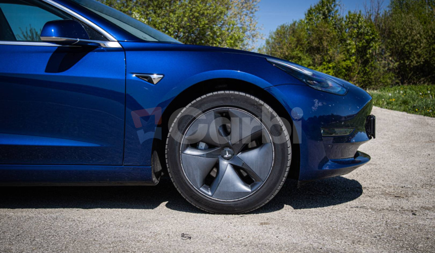 Tesla Model 3 Long Range 75 kWh, Premium Audio, 4x4, ťažné zariadenie, odpočet DPH