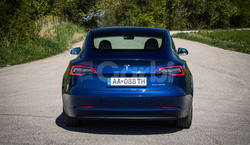 Tesla Model 3 Long Range 75 kWh, Premium Audio, 4x4, ťažné zariadenie, odpočet DPH