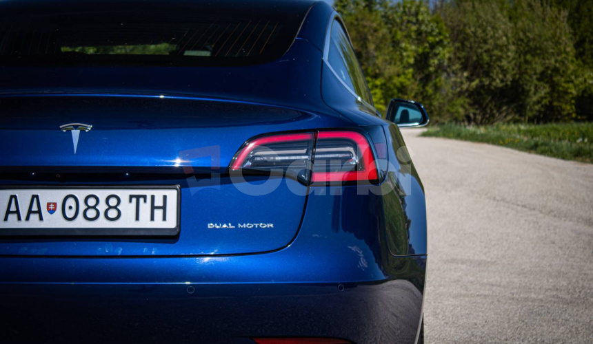 Tesla Model 3 Long Range 75 kWh, Premium Audio, 4x4, ťažné zariadenie, odpočet DPH