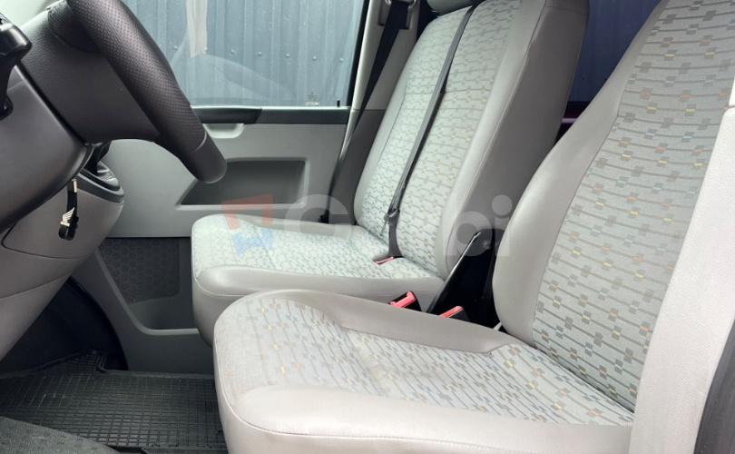 Volkswagen Transporter T5 2.0 TDI 102k LR