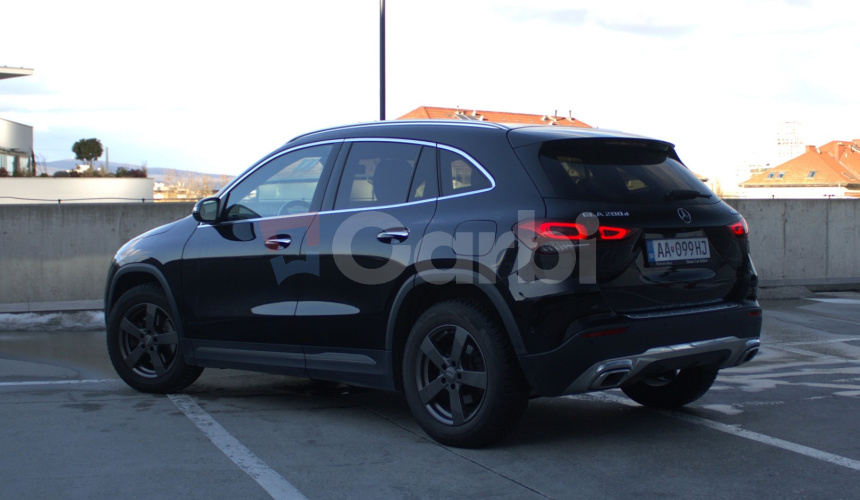 Mercedes-Benz GLA, 200d 110kw, 4MATIC 4x4, AT8