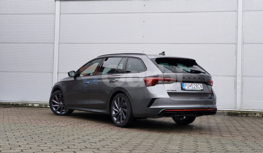 Škoda Octavia RS Combi 2.0 TSI 180kW DSG 4x4