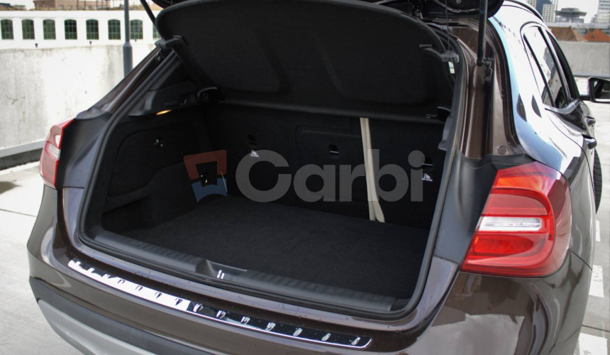 Mercedes-Benz GLA 200 d A/T