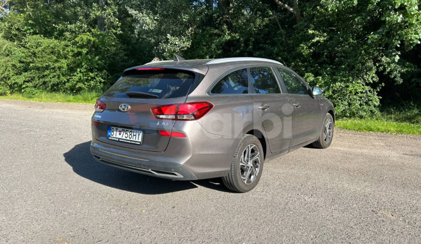 Hyundai i30 CW Family 48V Mild Hybrid 1,5T-GDi 117KW MT/6