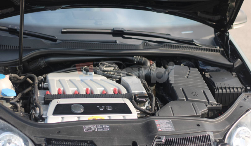 Volkswagen Golf R32 V6 184kw