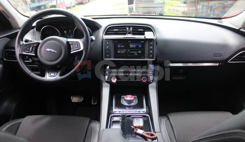 Jaguar F-Pace 3.0 TDV6 R-Sport AWD A/T