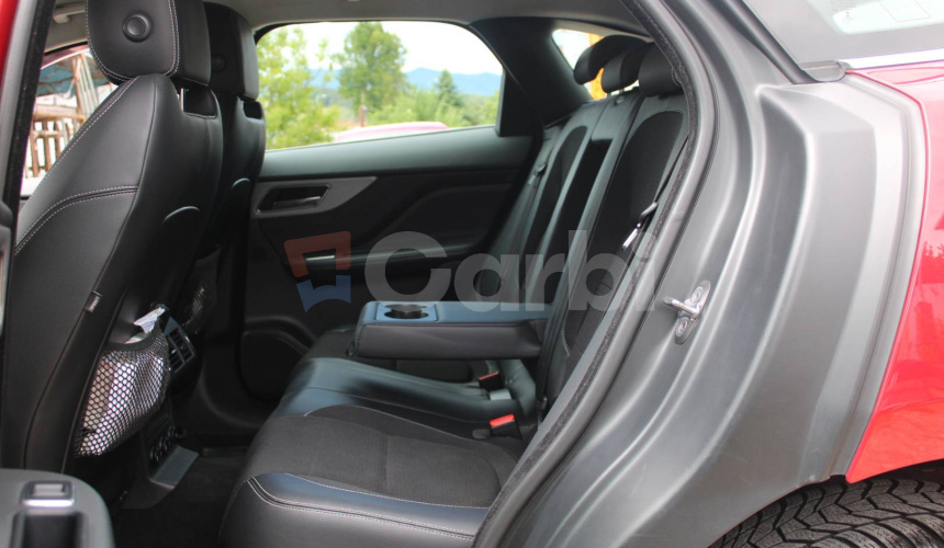 Jaguar F-Pace 3.0 TDV6 R-Sport AWD A/T