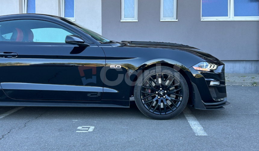 Ford Mustang GT 5.0 manuál