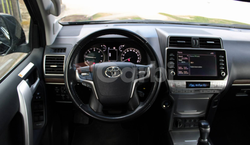 Toyota Land Cruiser 2.8 D-4D 204 Comfort A/T 4x4