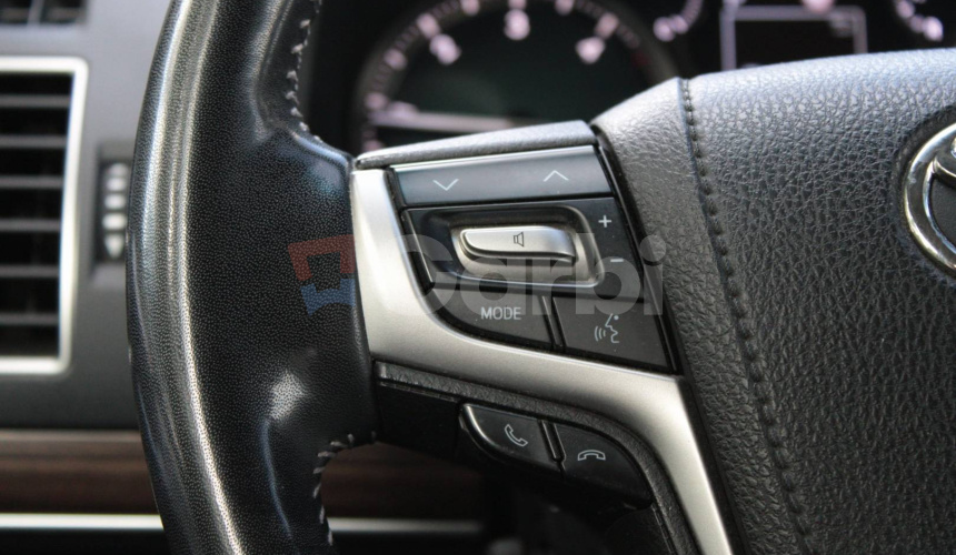 Toyota Land Cruiser 2.8 D-4D 204 Comfort A/T 4x4