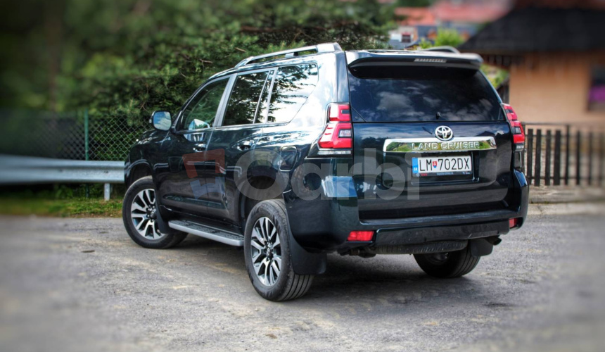 Toyota Land Cruiser 2.8 D-4D 204 Comfort A/T 4x4