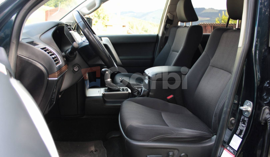 Toyota Land Cruiser 2.8 D-4D 204 Comfort A/T 4x4