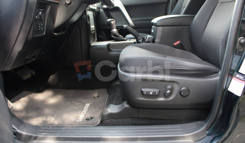 Toyota Land Cruiser 2.8 D-4D 204 Comfort A/T 4x4