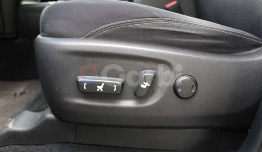 Toyota Land Cruiser 2.8 D-4D 204 Comfort A/T 4x4