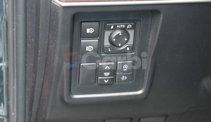 Toyota Land Cruiser 2.8 D-4D 204 Comfort A/T 4x4