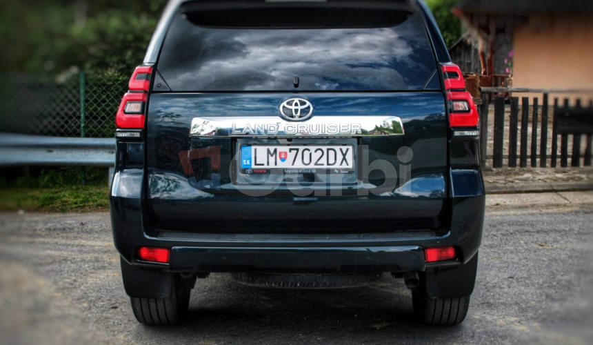 Toyota Land Cruiser 2.8 D-4D 204 Comfort A/T 4x4