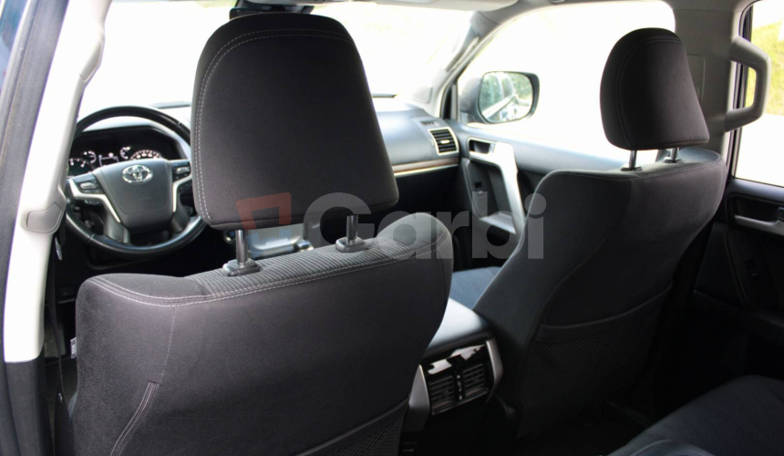 Toyota Land Cruiser 2.8 D-4D 204 Comfort A/T 4x4