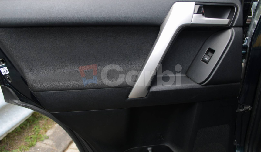 Toyota Land Cruiser 2.8 D-4D 204 Comfort A/T 4x4