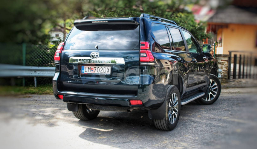 Toyota Land Cruiser 2.8 D-4D 204 Comfort A/T 4x4