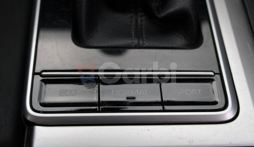 Toyota Land Cruiser 2.8 D-4D 204 Comfort A/T 4x4