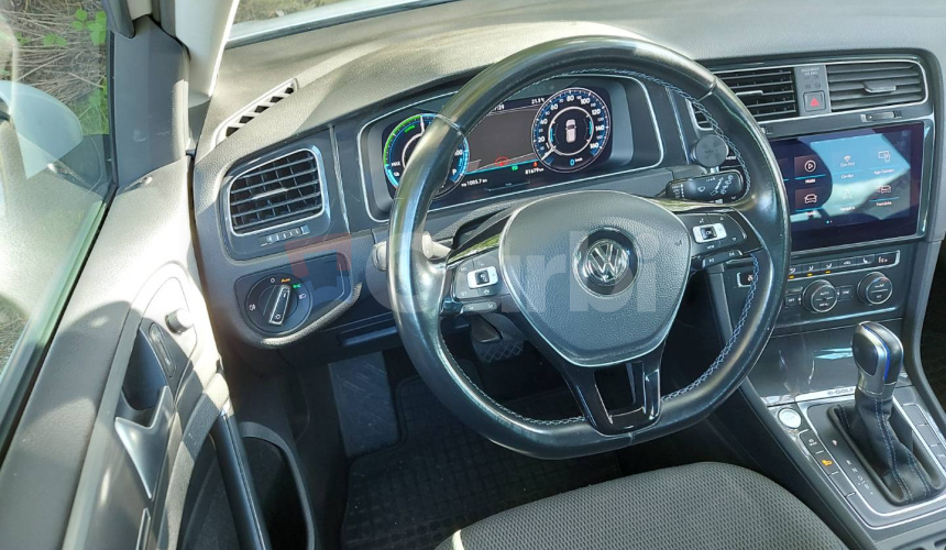 Volkswagen Golf e