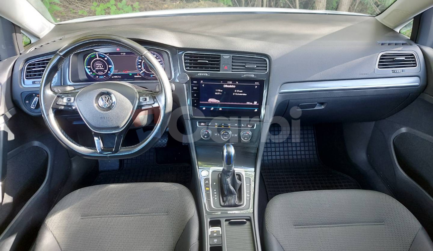 Volkswagen Golf e