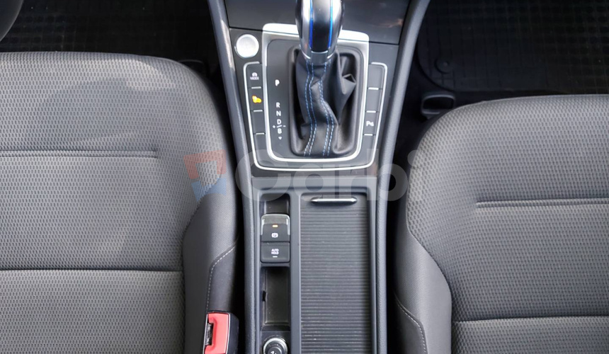 Volkswagen Golf e