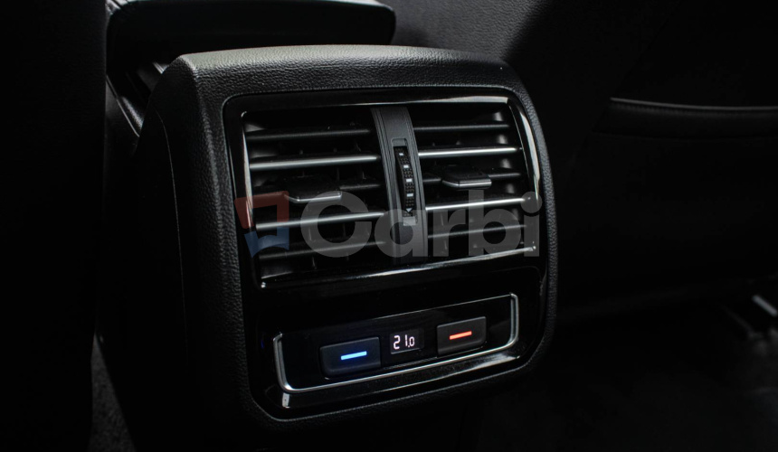 Volkswagen Passat Variant 2.0 BiTDI 240k BMT Highline 4MOTION DSG Busin