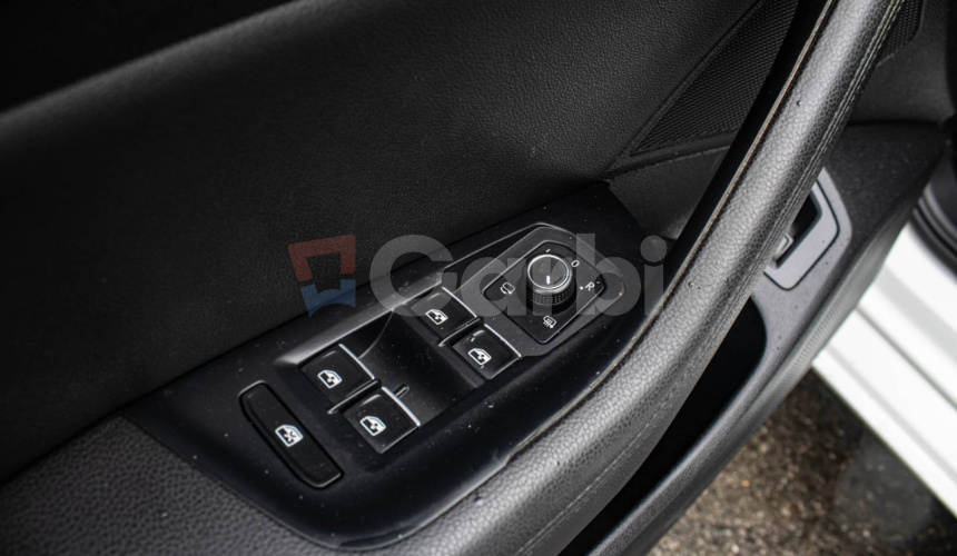 Volkswagen Passat Variant 2.0 BiTDI 240k BMT Highline 4MOTION DSG Busin