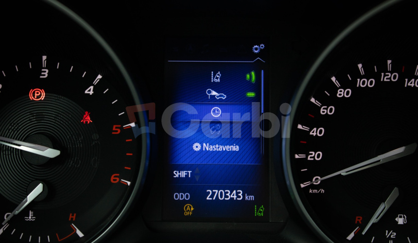 Toyota Avensis Combi 2.0 D-4D S&S Executive, Slovenské, pravidelný servis, kamera