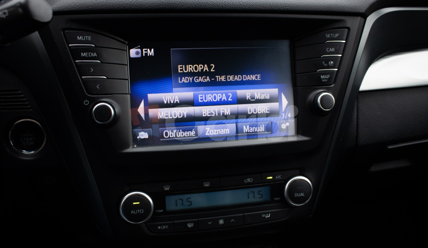 Toyota Avensis Combi 2.0 D-4D S&S Executive, Slovenské, pravidelný servis, kamera