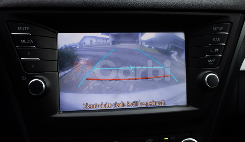 Toyota Avensis Combi 2.0 D-4D S&S Executive, Slovenské, pravidelný servis, kamera