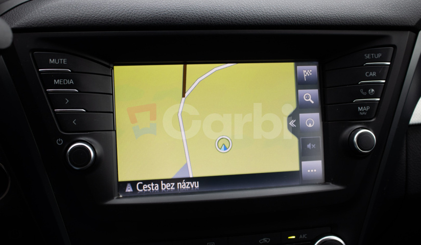 Toyota Avensis Combi 2.0 D-4D S&S Executive, Slovenské, pravidelný servis, kamera