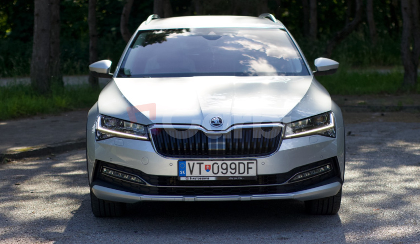 Škoda Superb Combi 2.0 TDI SCR Scout 4x4 DSG