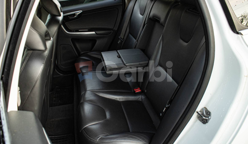 Volvo XC60 D4 2.0L Drive-E Ocean Race Geartronic