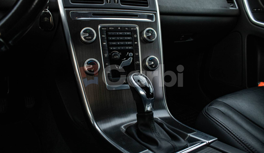 Volvo XC60 D4 2.0L Drive-E Ocean Race Geartronic