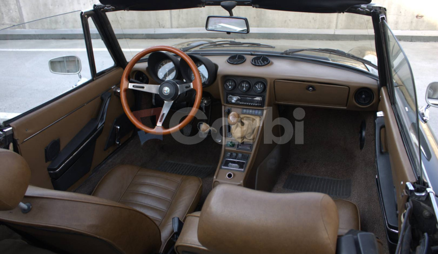 Alfa Romeo Spider 1984 93kw