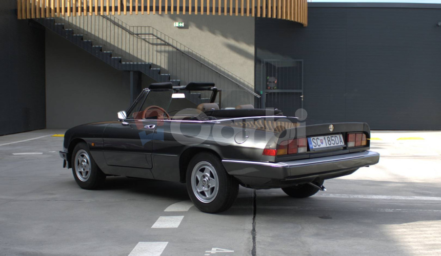 Alfa Romeo Spider 1984 93kw