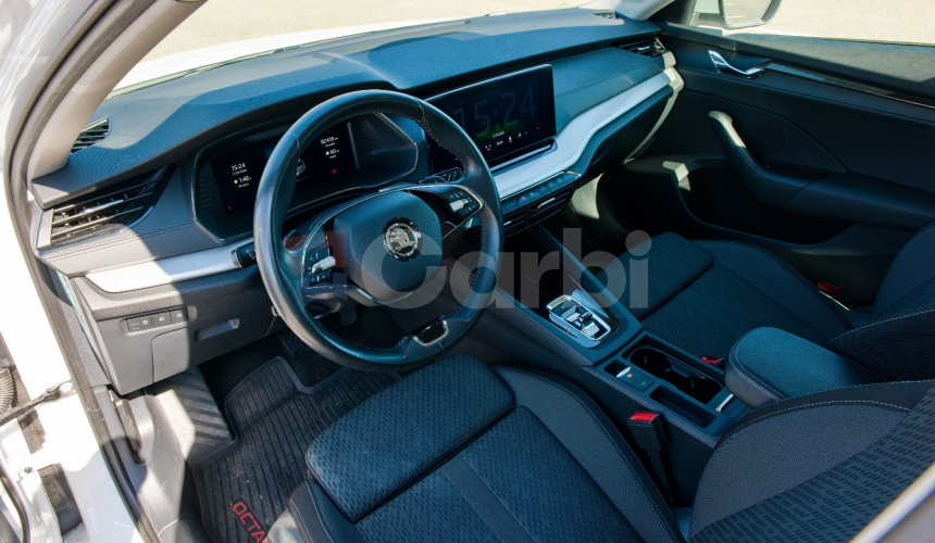Škoda Octavia Combi 2.0 TDI SCR 150k 7st. DSG automat Nelakované
