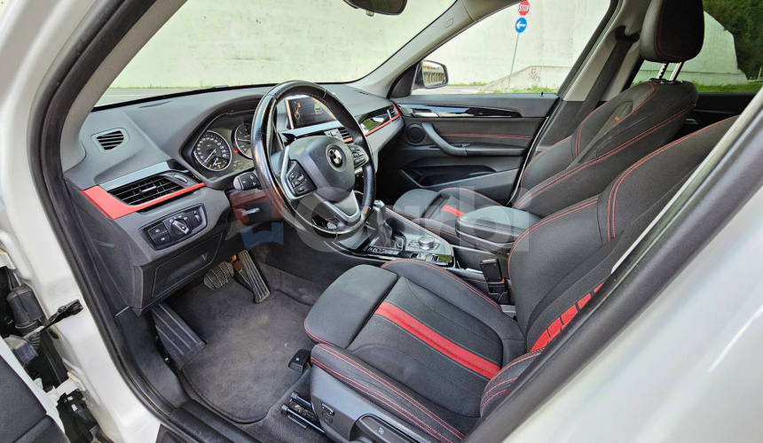 BMW X1 sDrive 18d Sport Line A/T