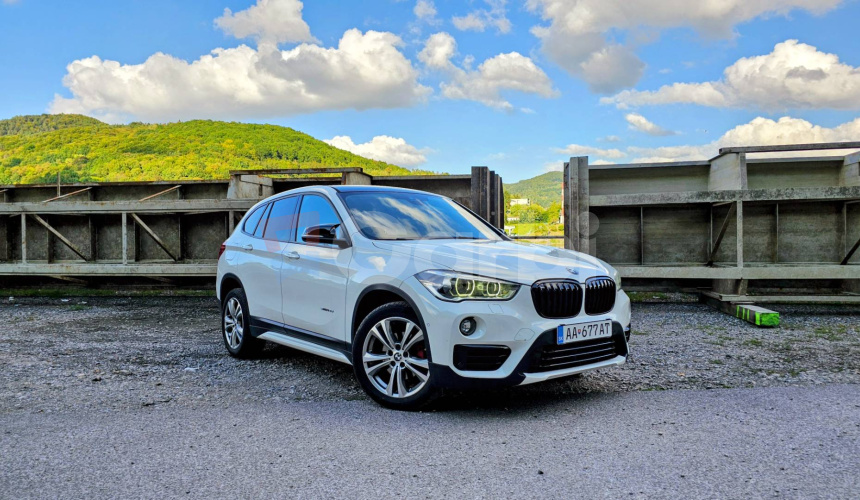 BMW X1 sDrive 18d Sport Line A/T