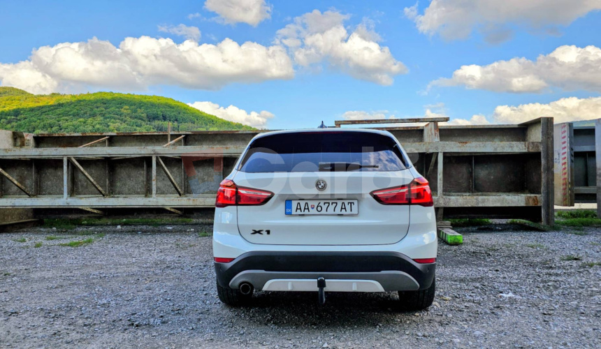BMW X1 sDrive 18d Sport Line A/T