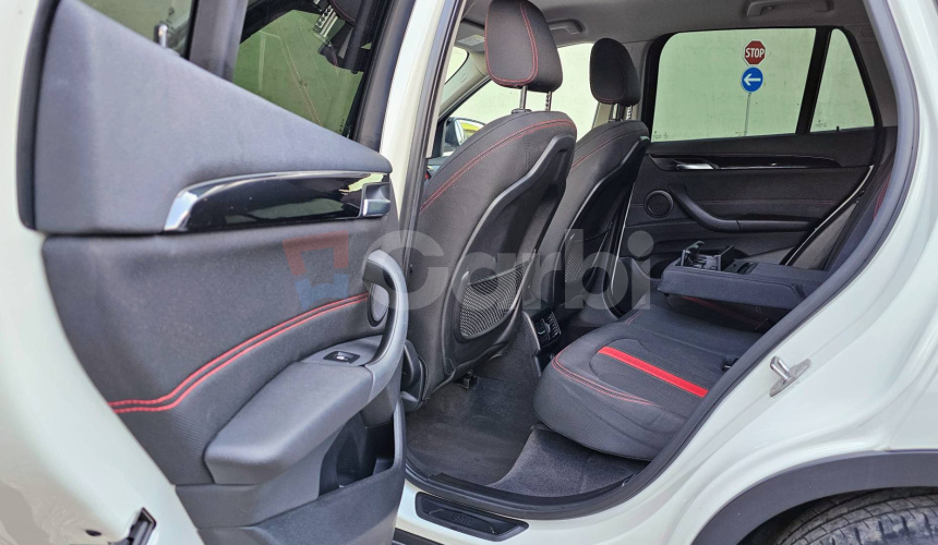 BMW X1 sDrive 18d Sport Line A/T