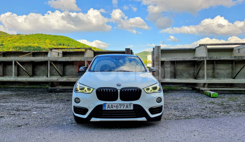 BMW X1 sDrive 18d Sport Line A/T