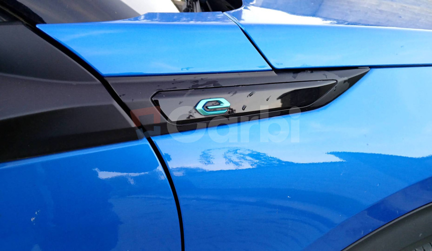 Peugeot 2008 e- GT Pack 136k