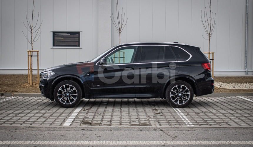 BMW X5 30d xDrive Mpacket, Webasto, nočné, harman, LED, ťažné, 360, softclose